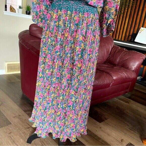 Vintage Diane Freis Maxi Dress Floral, Pleated w/ Shoulder Pad Bohemian - Picture 6 of 14